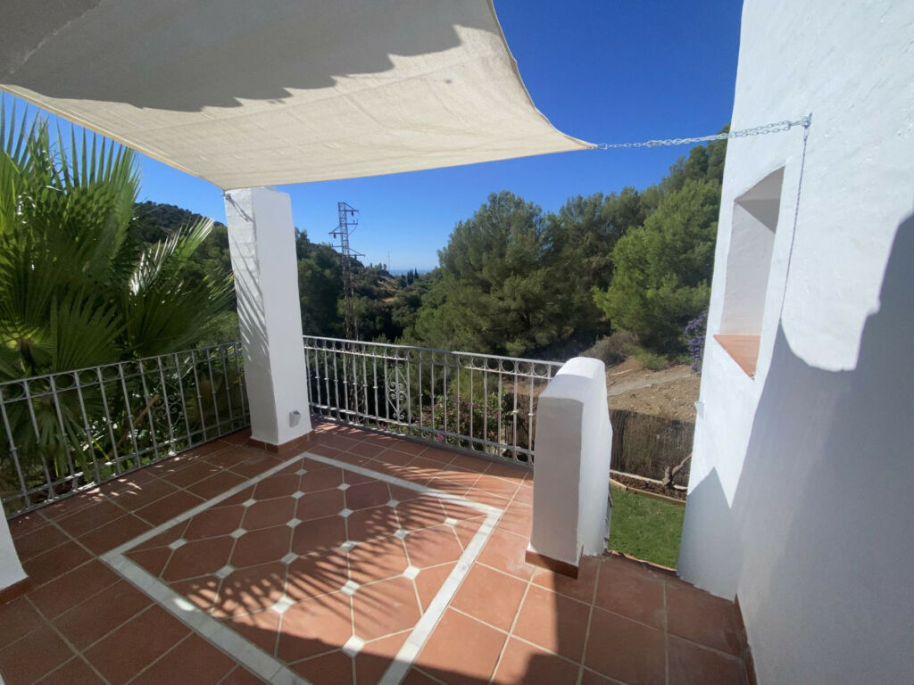 Townhouse Istán Málaga - image 17