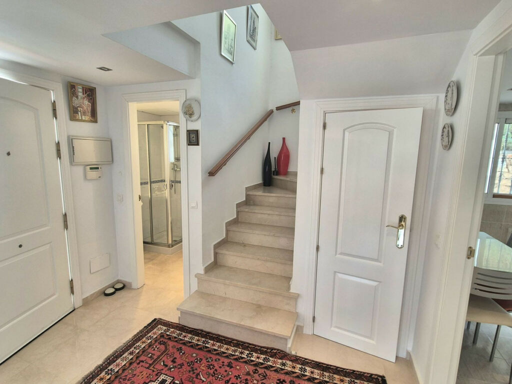 Semi-Detached House Alhaurin Golf Málaga - image 17