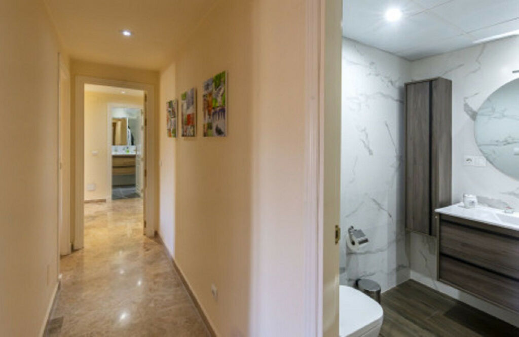 Middle Floor Apartment San Pedro de Alcántara Málaga - image 17