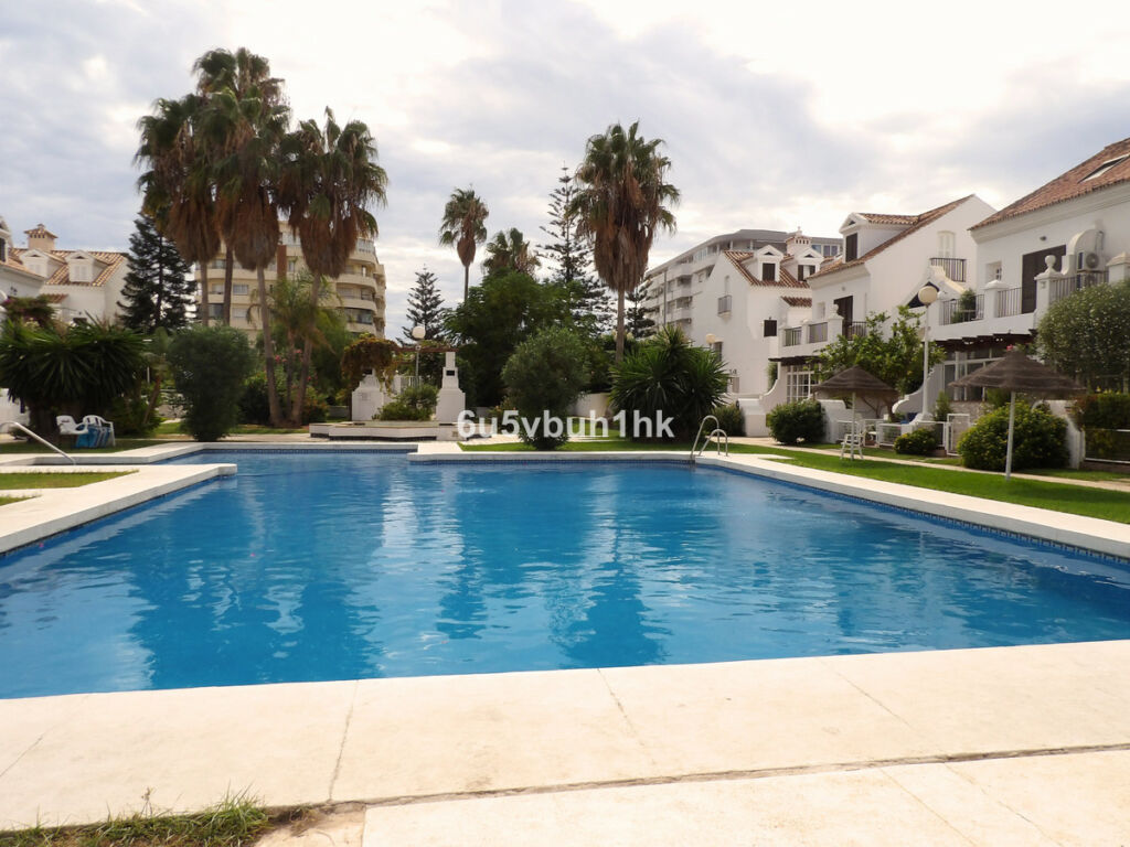 Middle Floor Apartment Fuengirola Málaga - image 17
