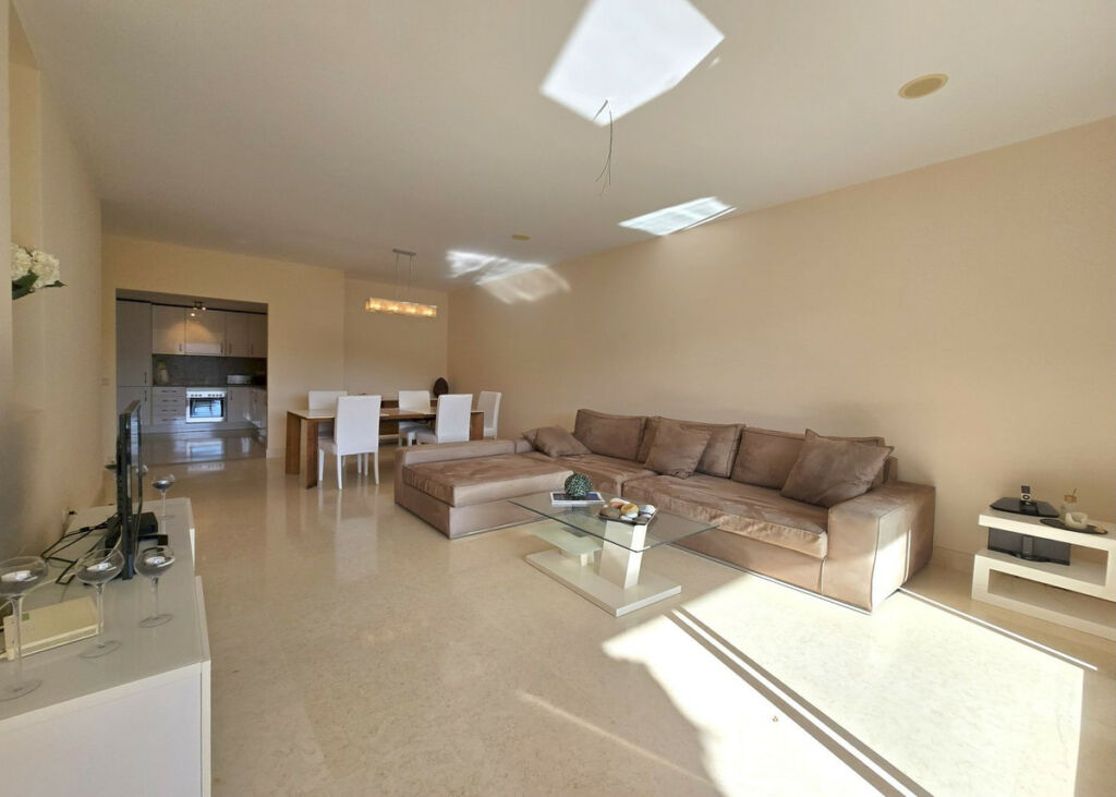 Ground Floor Apartment Benahavís Málaga - image 17