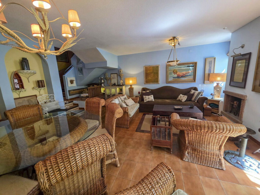 Townhouse Casares Playa Málaga - image 17