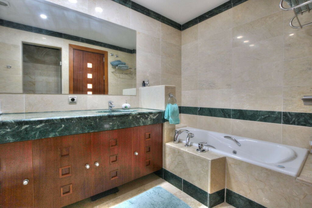 Townhouse La Cala Golf Málaga - image 17