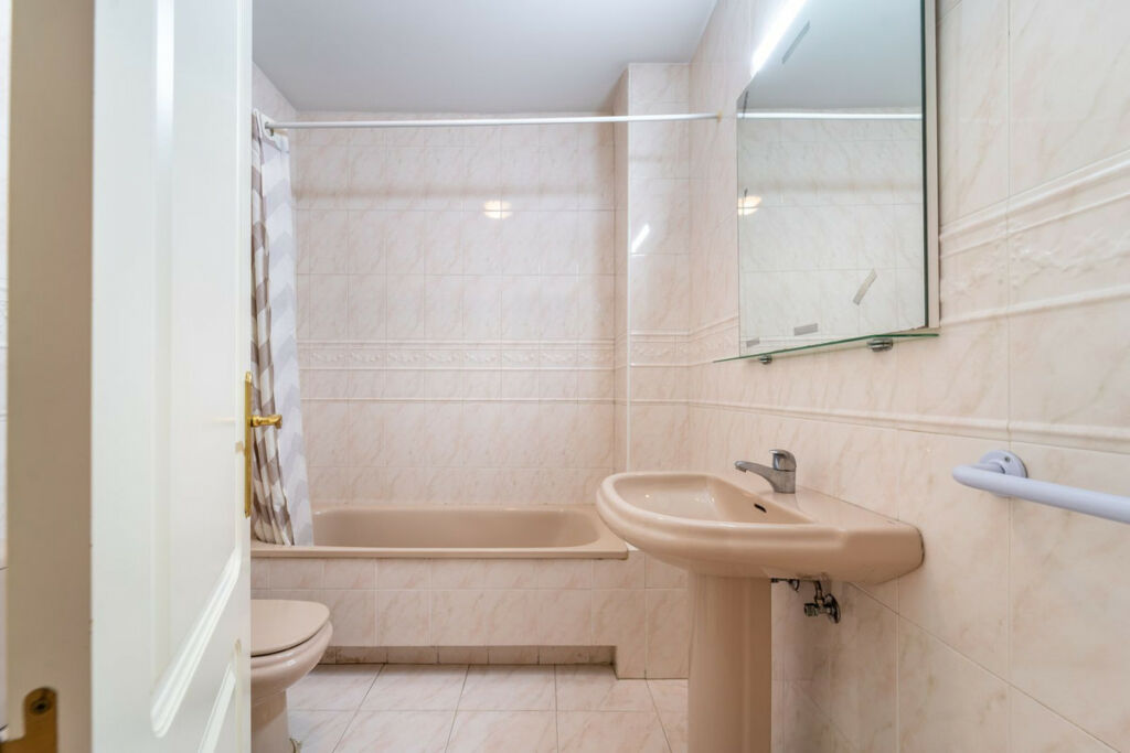 Middle Floor Apartment Málaga Centro Málaga - image 17