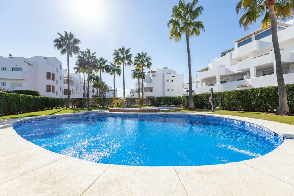 Ground Floor Apartment Estepona Málaga - image 17