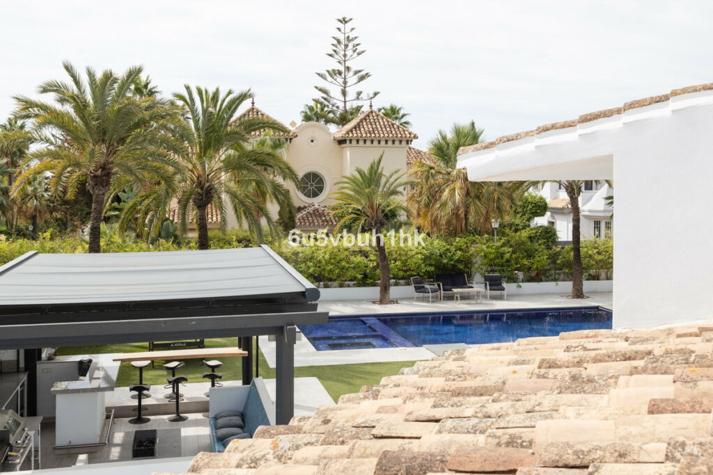 Townhouse El Rosario Málaga - image 17