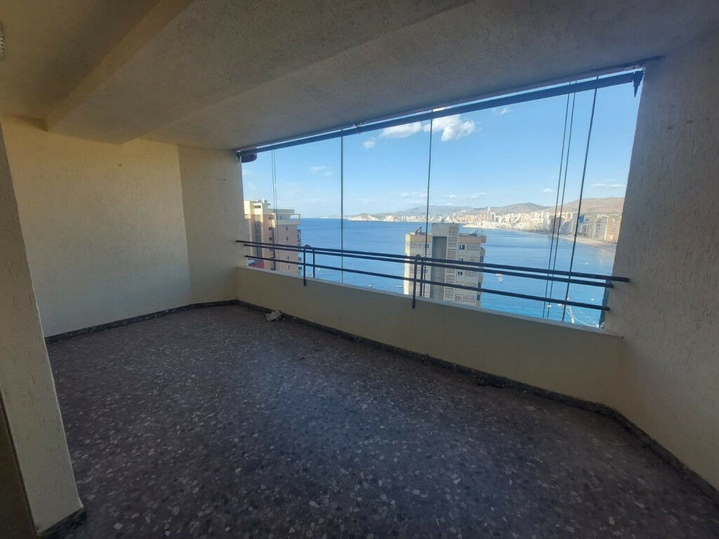 Middle Floor Apartment Benidorm Alicante - image 17