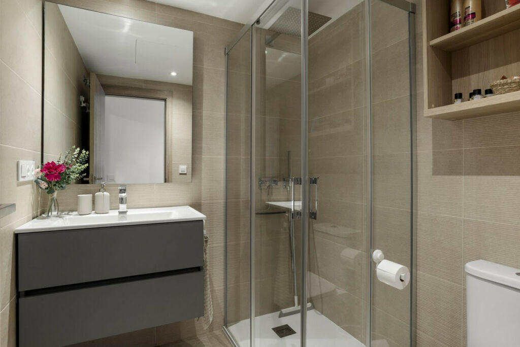 Middle Floor Apartment Estepona Málaga - image 17