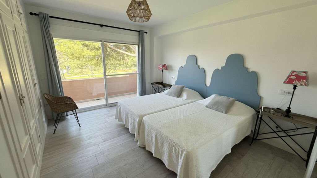 Middle Floor Apartment Guadalmina Alta Málaga - image 17