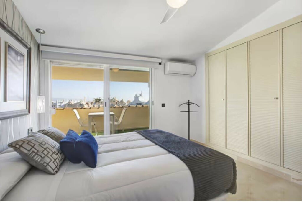 Penthouse Benalmadena Málaga - image 17