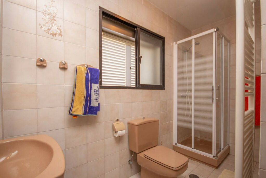 Detached Villa Estepona Málaga - image 17