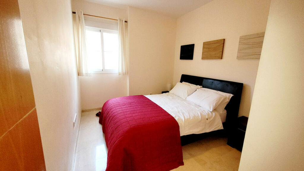 Middle Floor Apartment Benalmadena Málaga - image 18