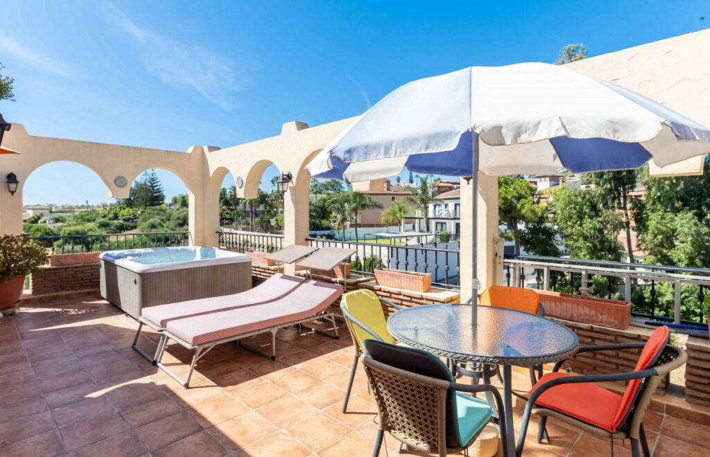 Penthouse Sierrezuela Málaga - image 18