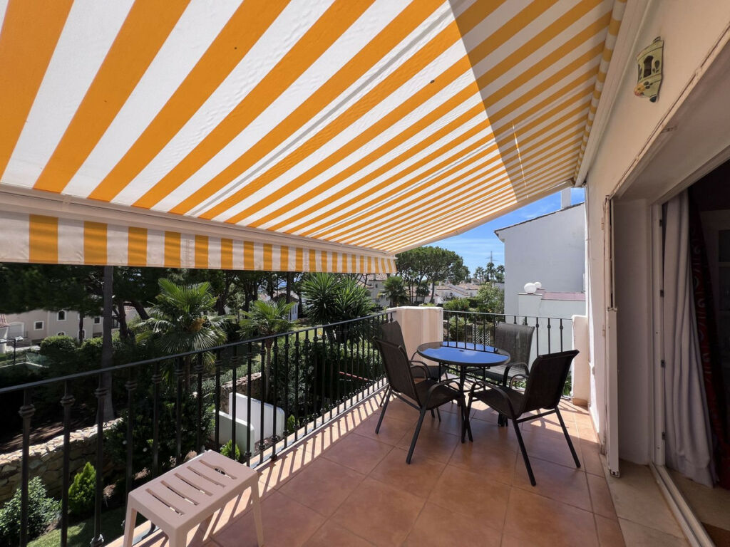 Middle Floor Apartment El Paraiso Málaga - image 18