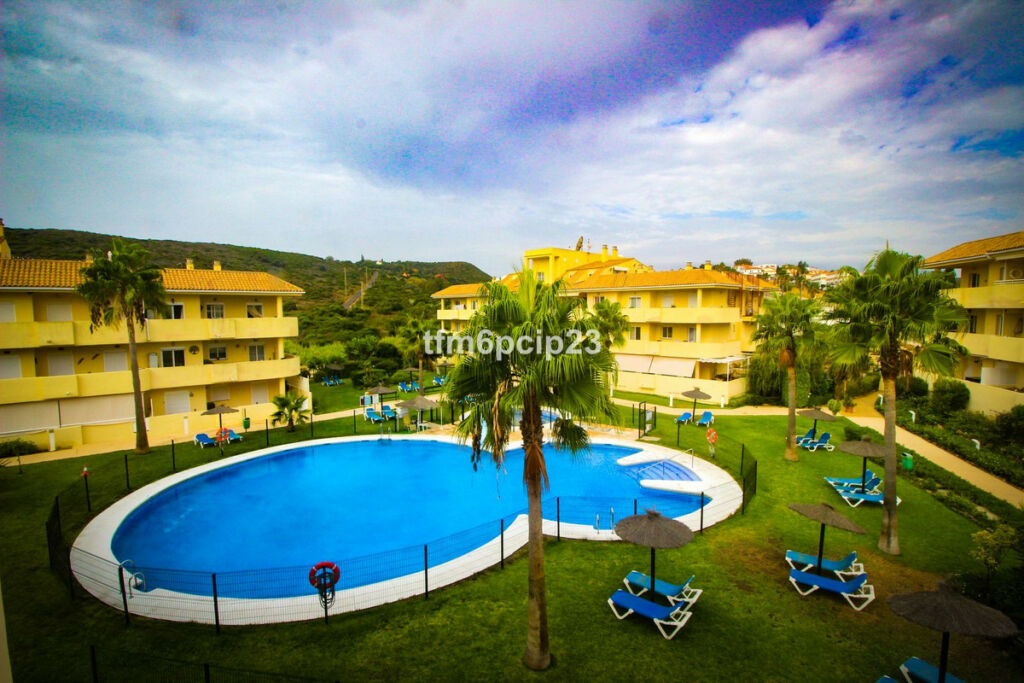Penthouse Duplex La Duquesa Málaga - image 18
