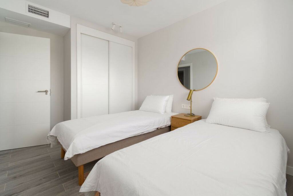 Middle Floor Apartment El Chaparral Málaga - image 18
