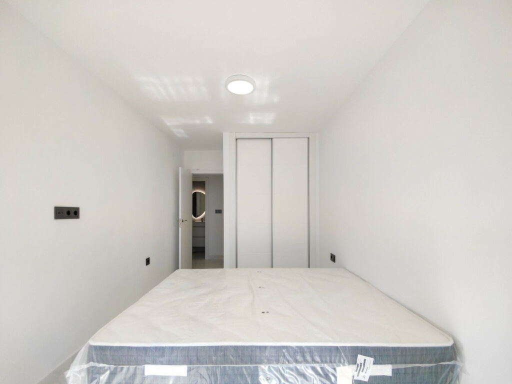 Middle Floor Apartment Punta Prima Alicante - image 18