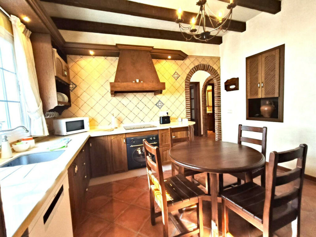 Townhouse Manilva Málaga - image 15