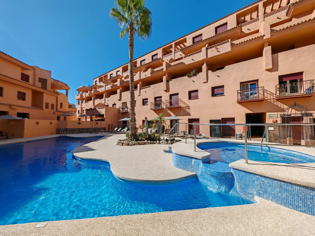 Middle Floor Apartment Benahavís Málaga - image 18