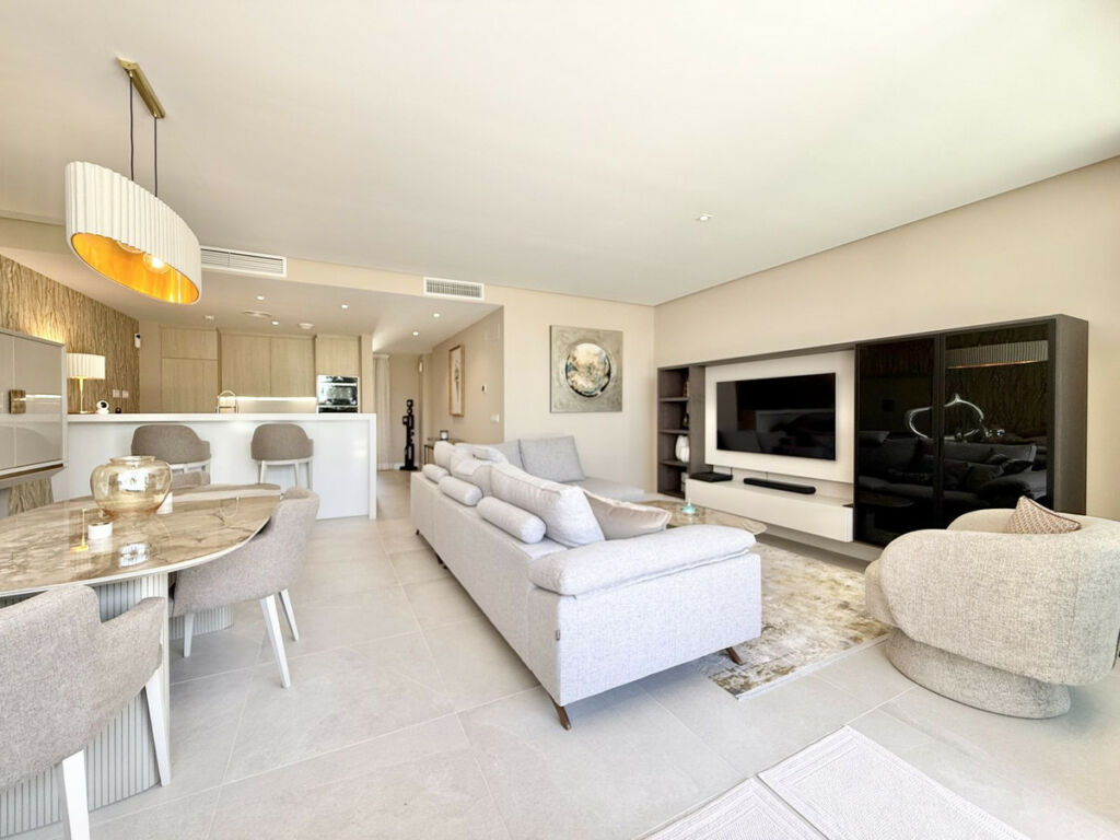 Penthouse Cabopino Málaga - image 18
