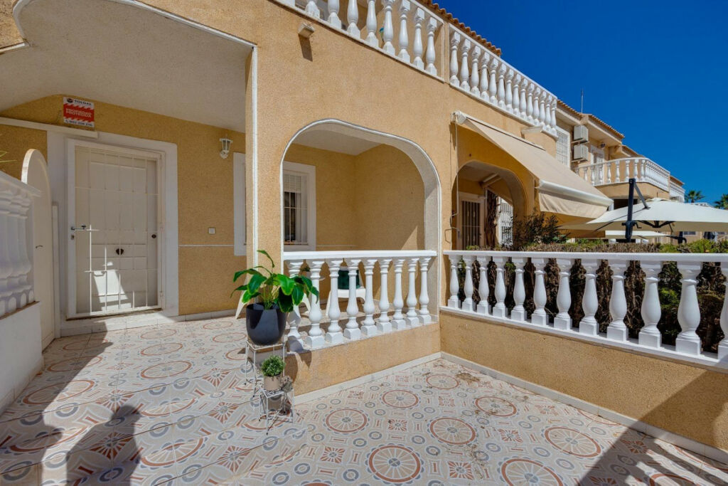 Bungalow Torrevieja Alicante - image 18
