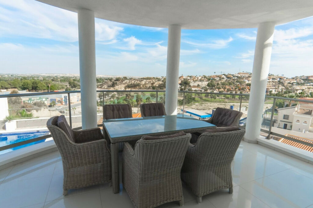 Detached Villa Ciudad Quesada Alicante - image 18