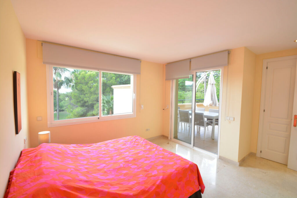Middle Floor Apartment Elviria Málaga - image 18