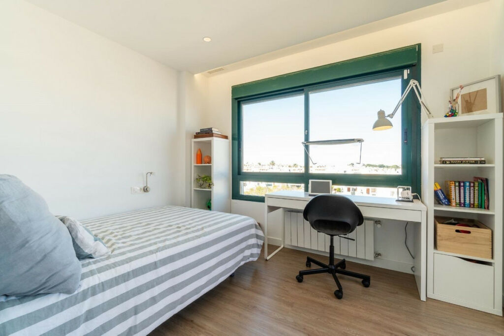 Top Floor Apartment Lomas De Campoamor Alicante - image 18