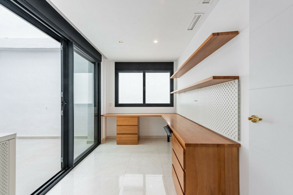Townhouse La Mairena Málaga - image 18