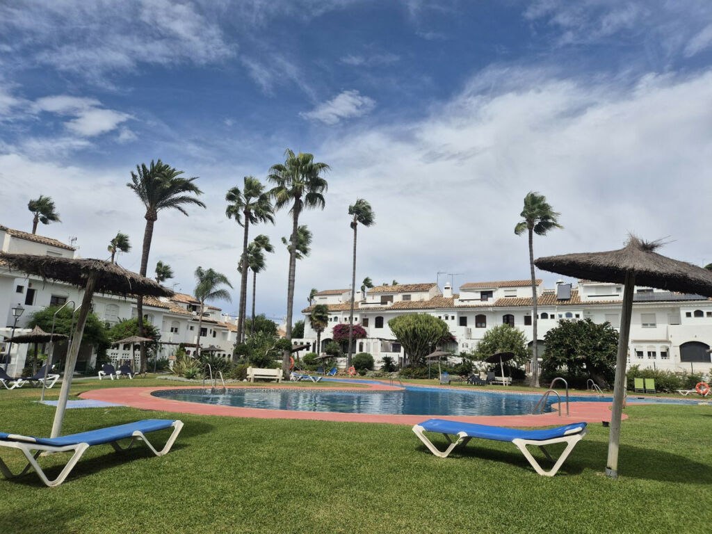 Townhouse Guadalmina Baja Málaga - image 7