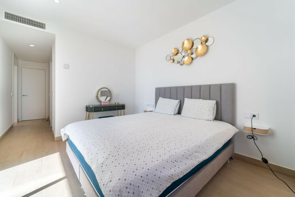 Middle Floor Apartment Benalmadena Málaga - image 18