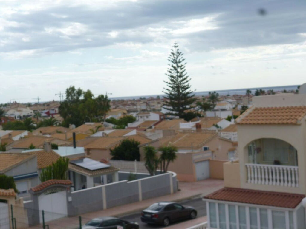 Middle Floor Apartment La Florida Alicante - image 18