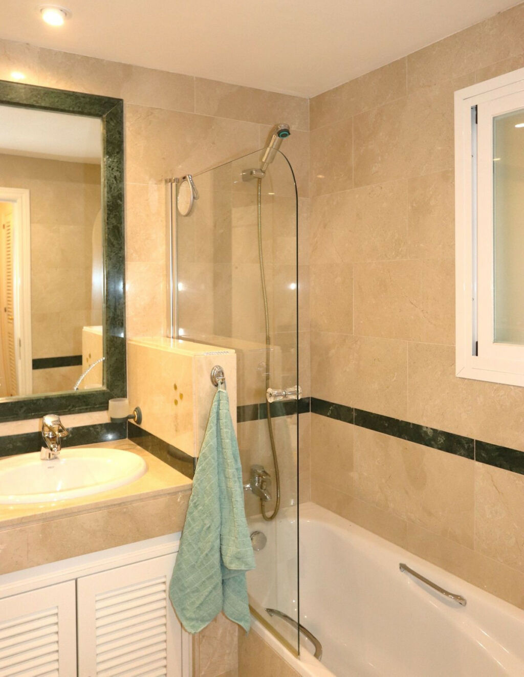 Ground Floor Apartment Elviria Málaga - image 18