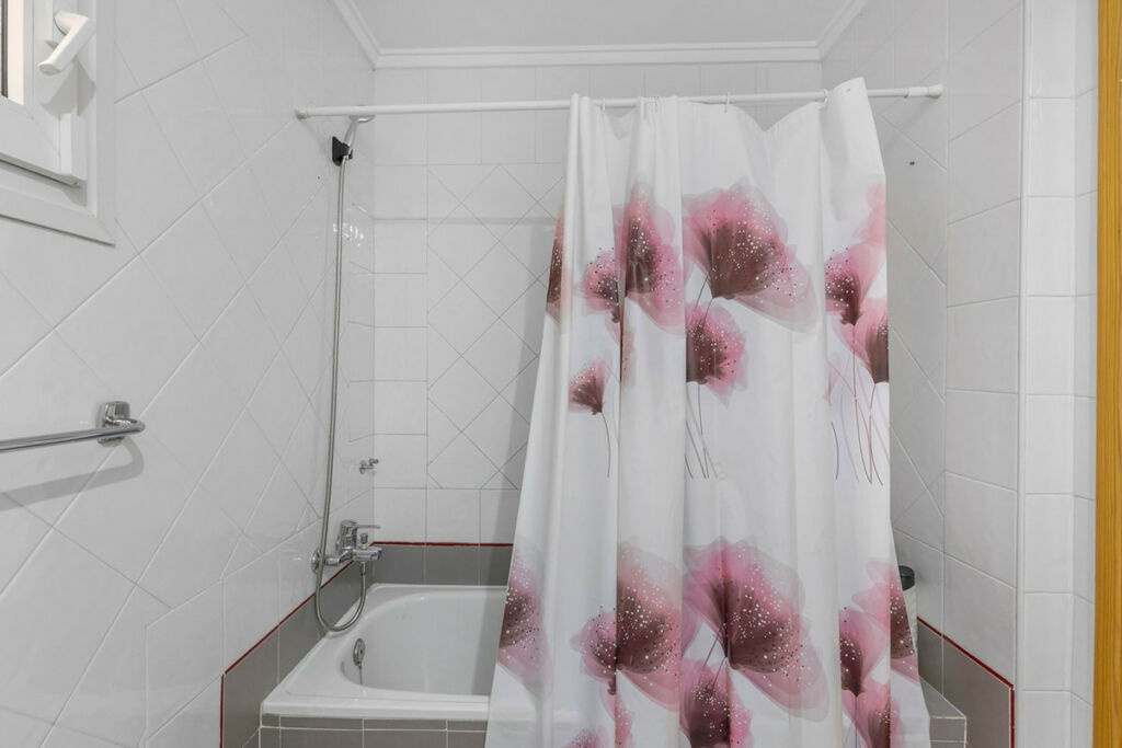 Middle Floor Apartment La Mata Alicante - image 18