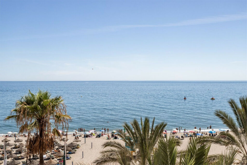 Middle Floor Apartment Fuengirola Málaga - image 18
