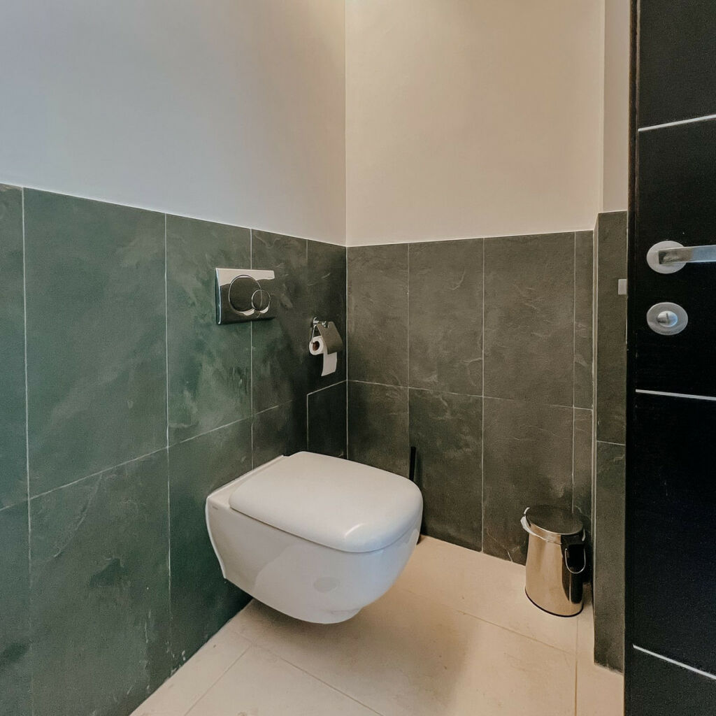 Townhouse Sierra Blanca Málaga - image 18