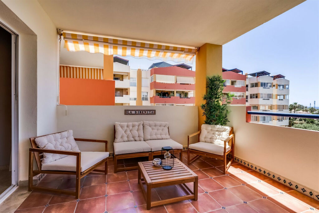 Middle Floor Apartment New Golden Mile Málaga - image 18