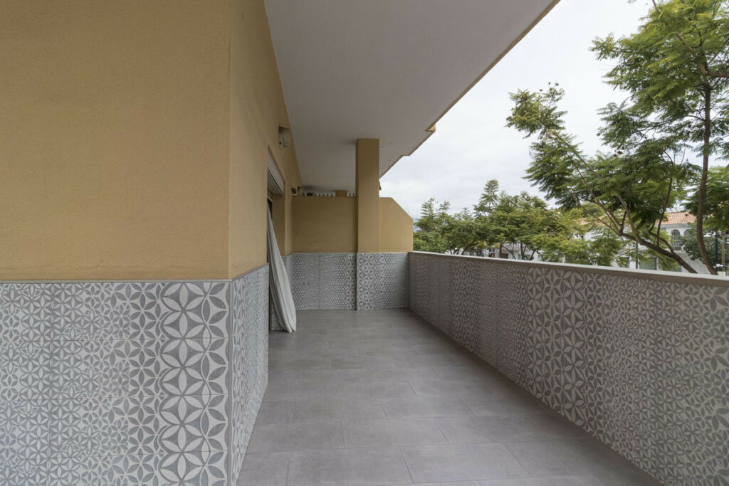 Middle Floor Apartment Fuengirola Málaga - image 18
