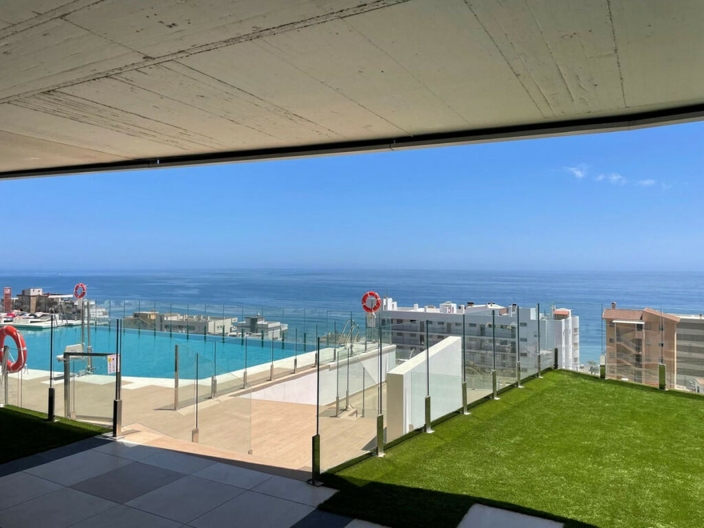 Middle Floor Apartment Fuengirola Málaga - image 18