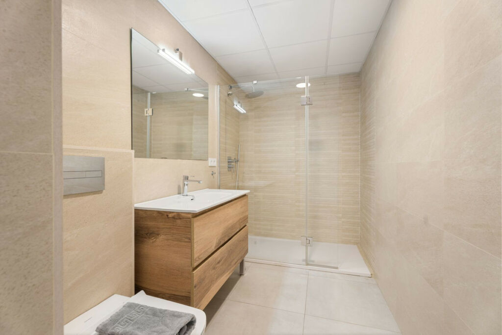 Middle Floor Apartment Puerto Banús Málaga - image 18