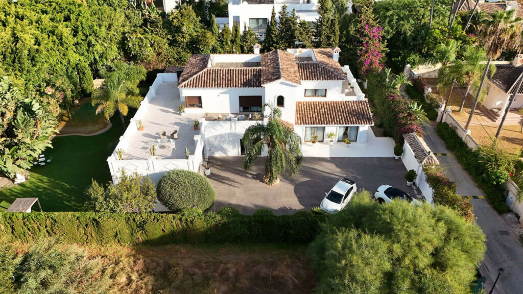 Detached Villa Atalaya Málaga - image 18