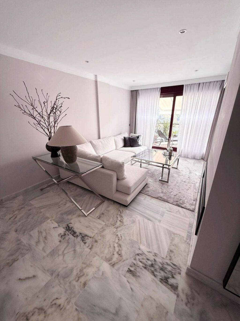 Middle Floor Apartment Benahavís Málaga - image 14