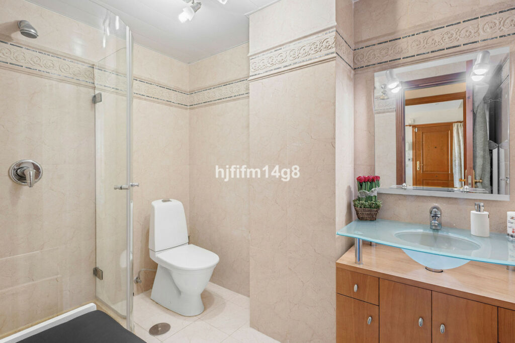 Penthouse Duplex Nueva Andalucía Málaga - image 18