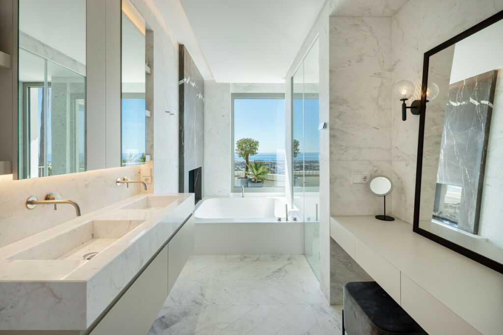 Detached Villa Monte Halcones Málaga - image 18