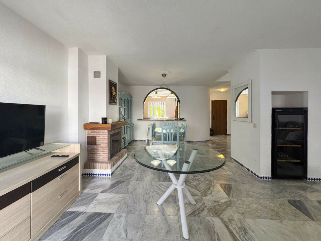 Townhouse Manilva Málaga - image 12