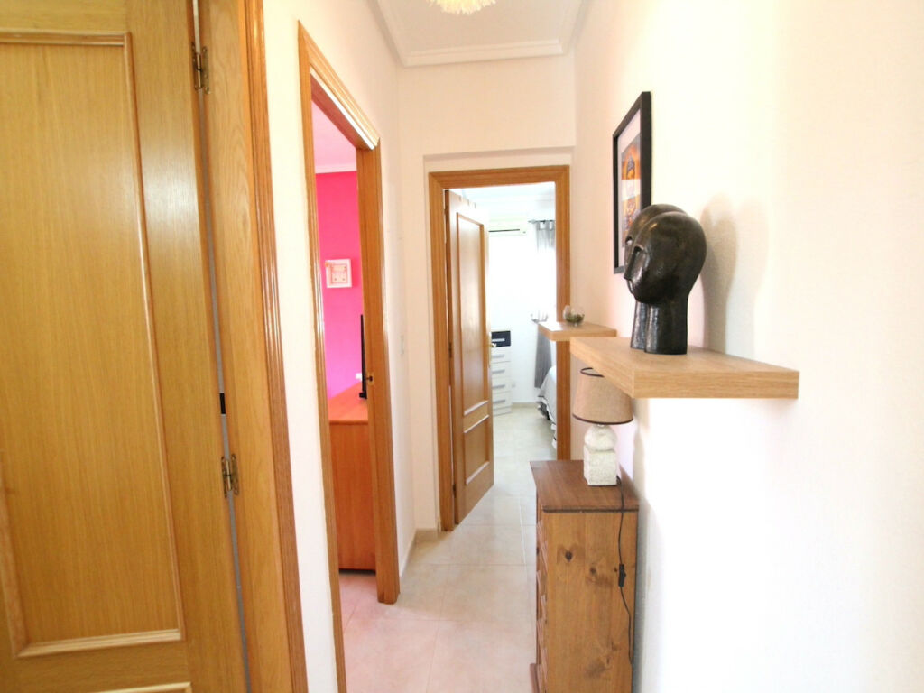 Detached Villa Benimar Alicante - image 18