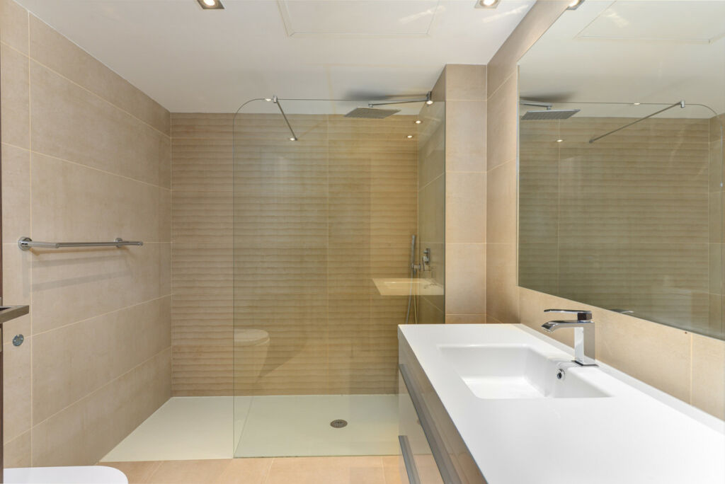 Ground Floor Apartment San Pedro de Alcántara Málaga - image 4