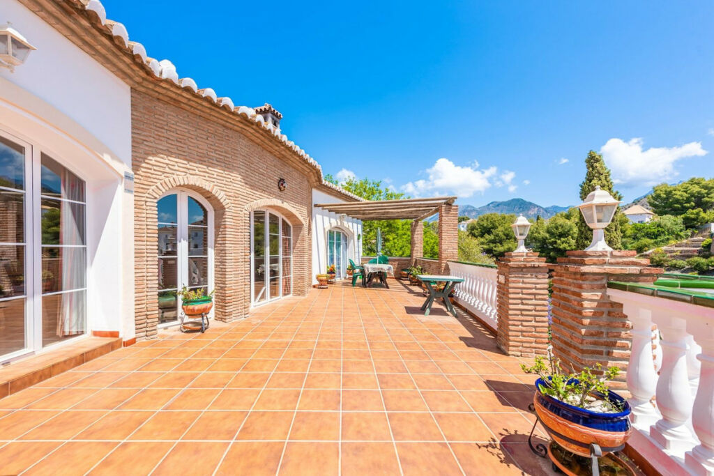 Detached Villa Nerja Málaga - image 18