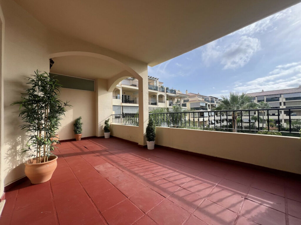 Middle Floor Apartment La Cala Hills Málaga - image 18