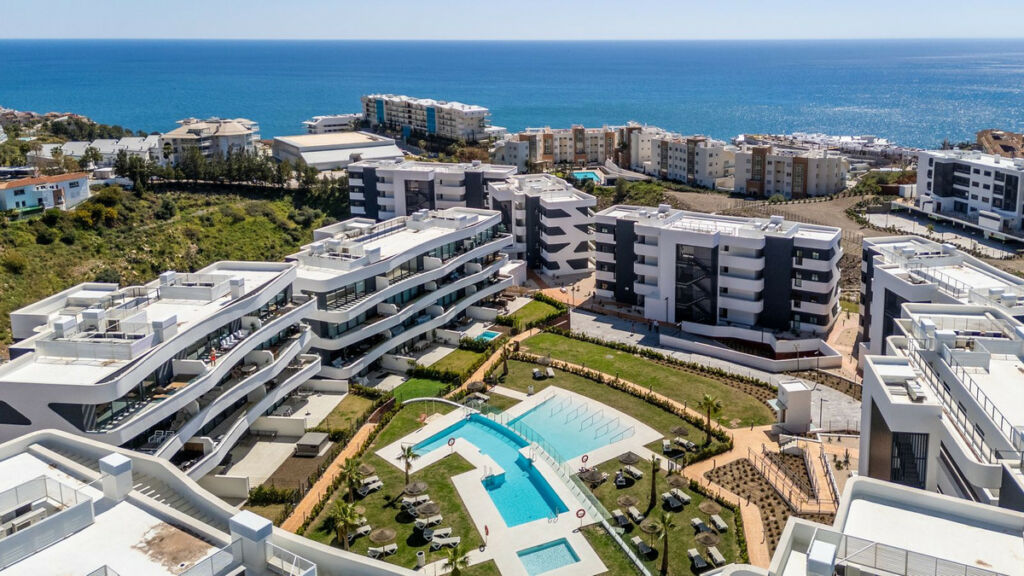 Top Floor Apartment Fuengirola Málaga - image 18